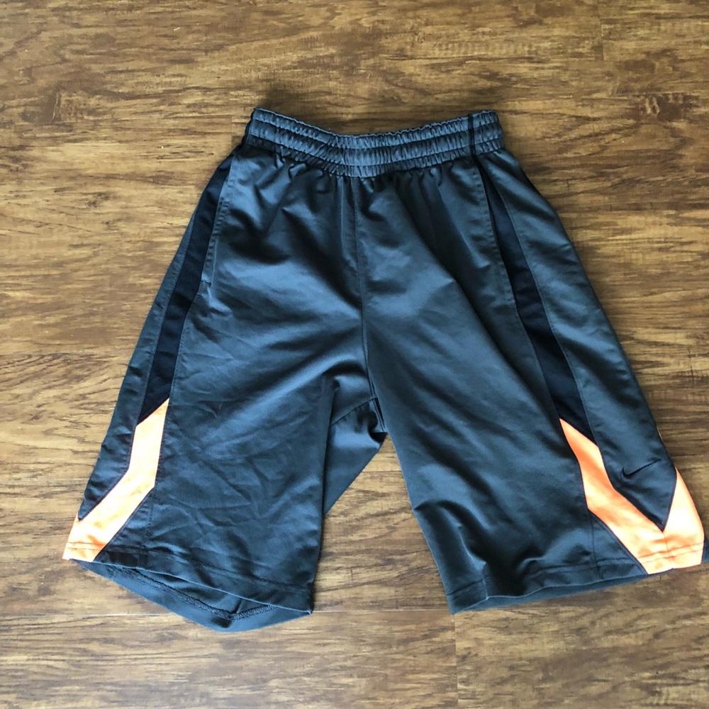 Nike Women’s Basketball Shorts